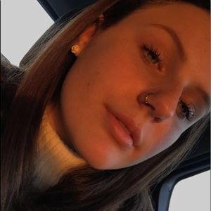 Meet your Posher, Isabella